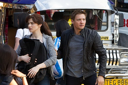 bourne_legacy_rachel_weitz_Jeremy_Renner_movie_still